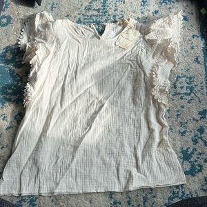 Ruffled sleeve top - never worn
